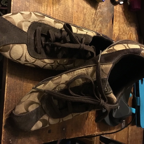 Coach shoes - Picture 2 of 2
